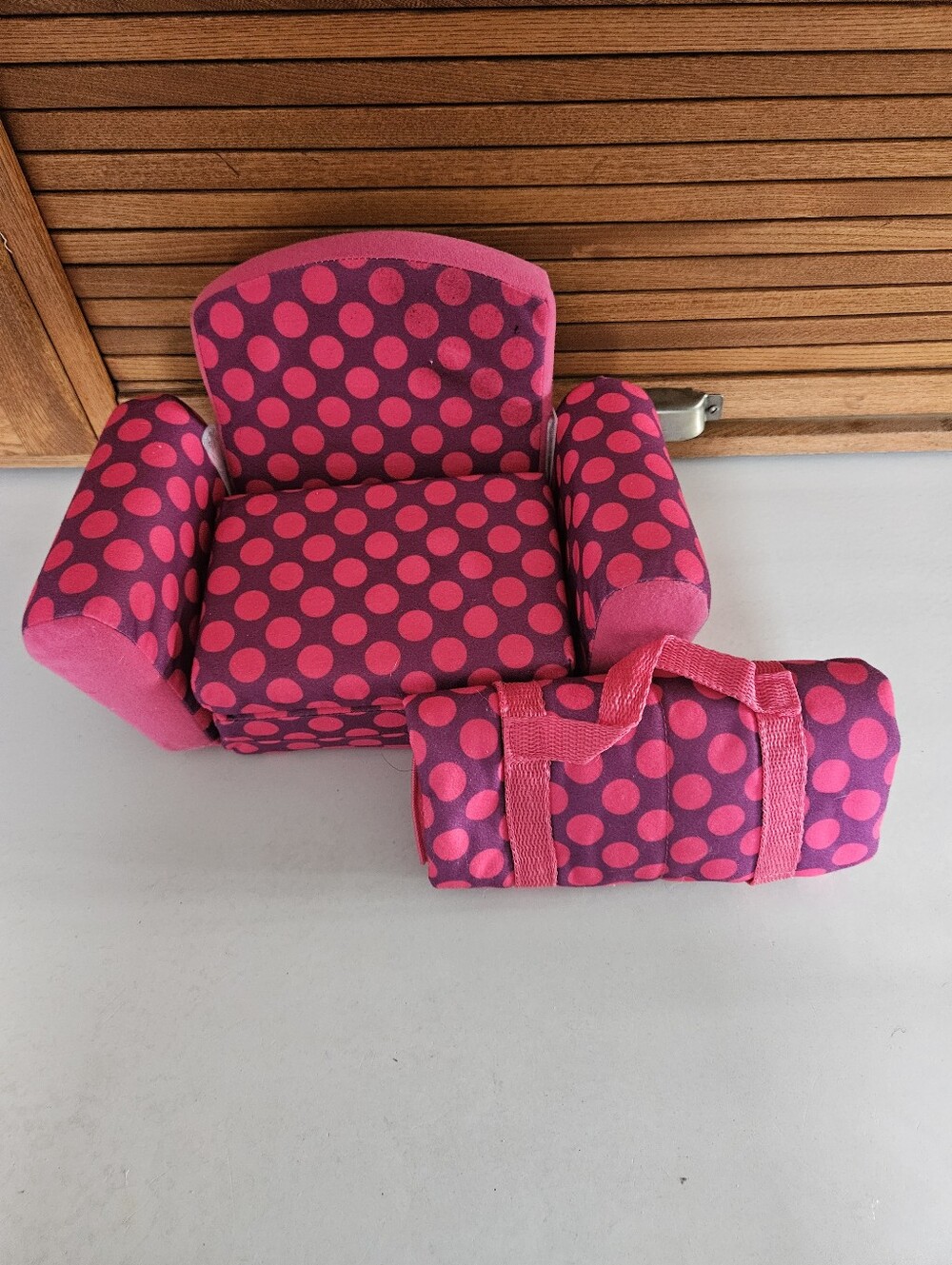 18" Doll Our Generation Fold Out Couch & Sleeping Bag